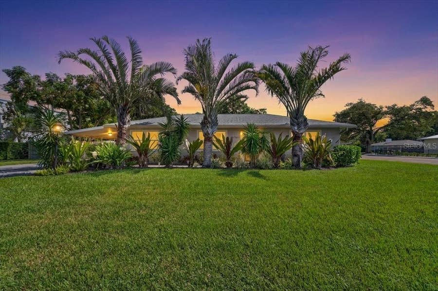 Property photo for 2755 S EAST AVENUE, Sarasota, FL