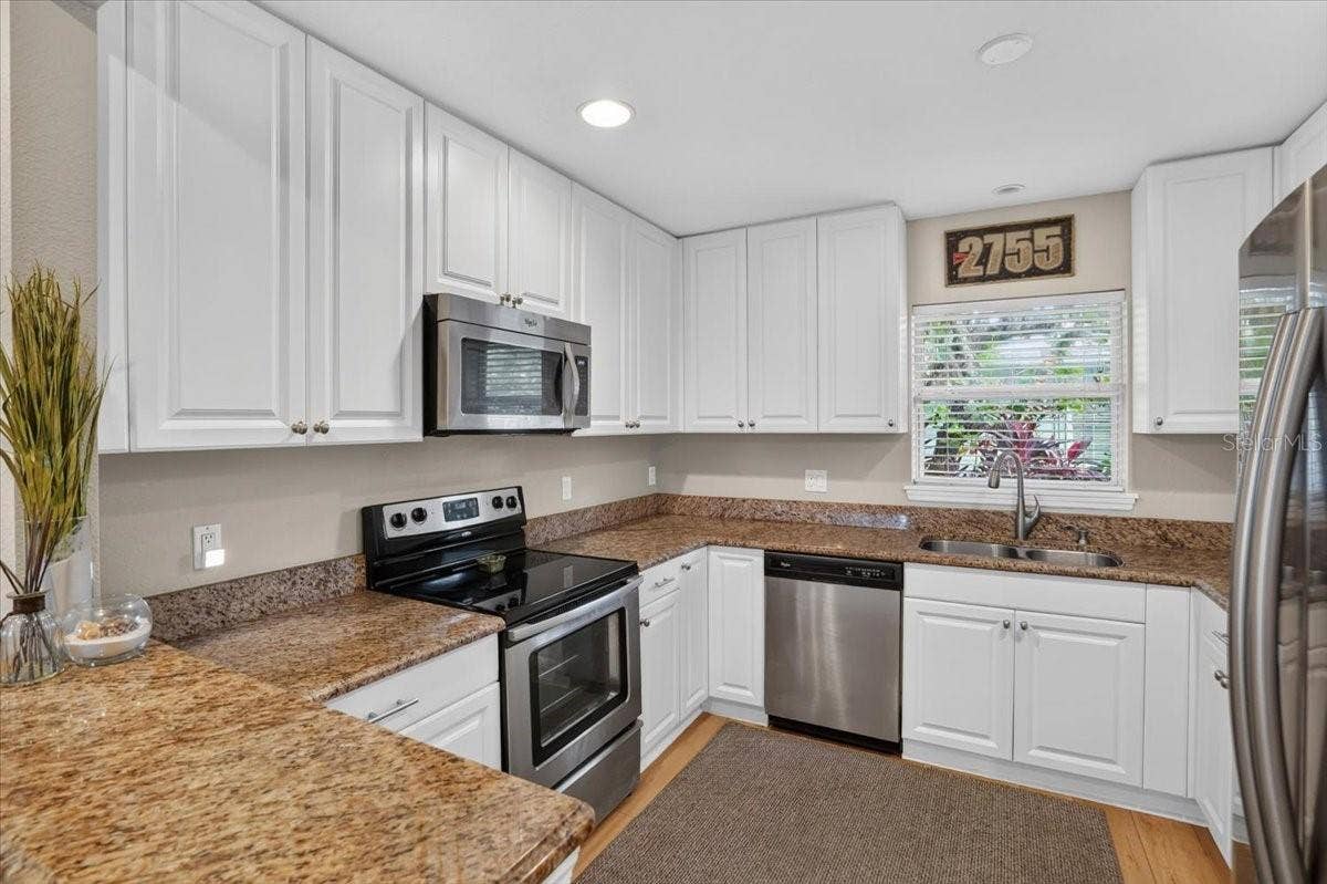 2755 S EAST AVENUE, Sarasota, FL 34239 2755 S EAST AVENUE, Sarasota, FL 34239