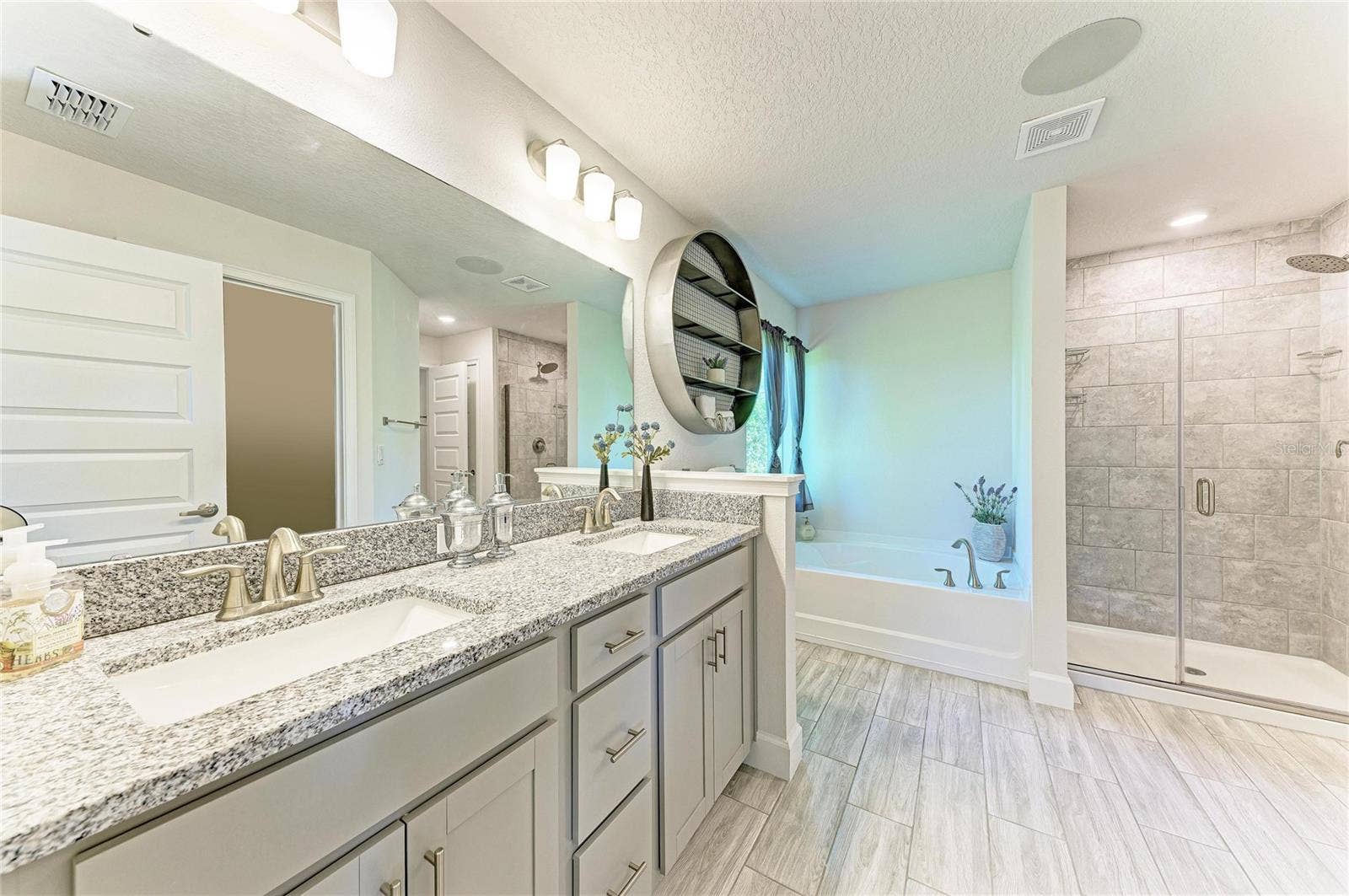 6811 162ND PLACE E, Parrish, FL 34219 6811 162ND PLACE E, Parrish, FL 34219