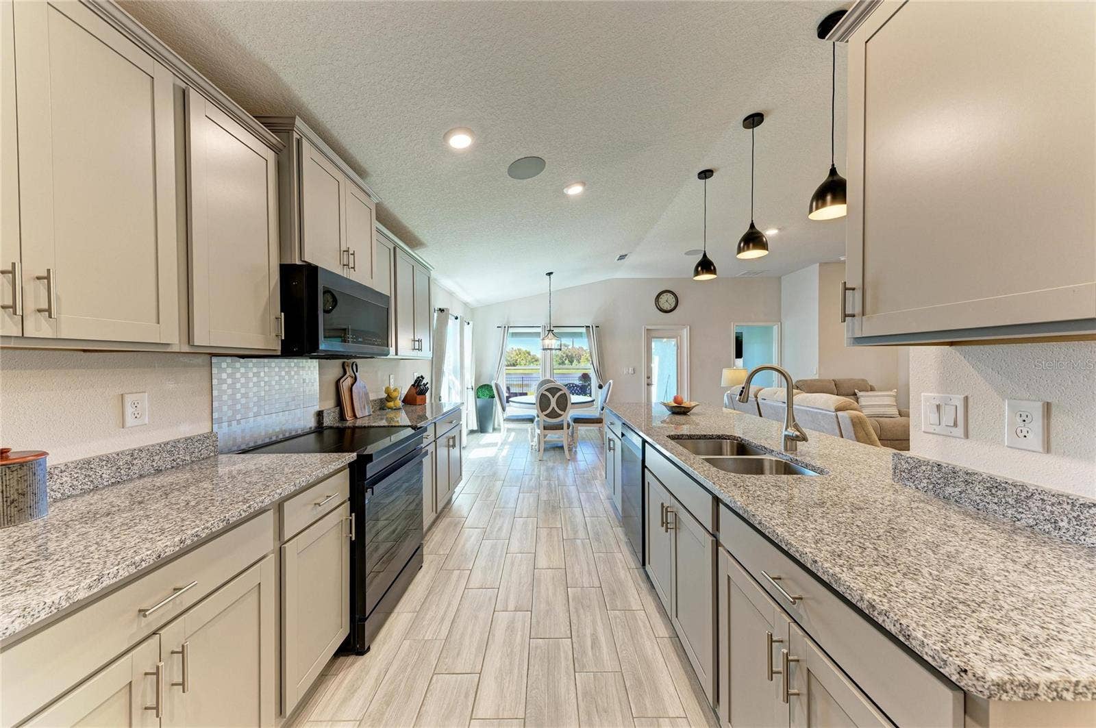 6811 162ND PLACE E, Parrish, FL 34219 6811 162ND PLACE E, Parrish, FL 34219