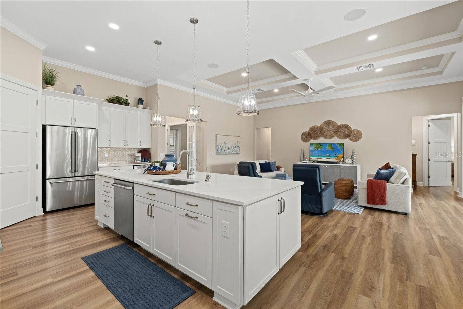 7973 GRANDE SHORES DRIVE, Sarasota, FL 34240 7973 GRANDE SHORES DRIVE, Sarasota, FL 34240