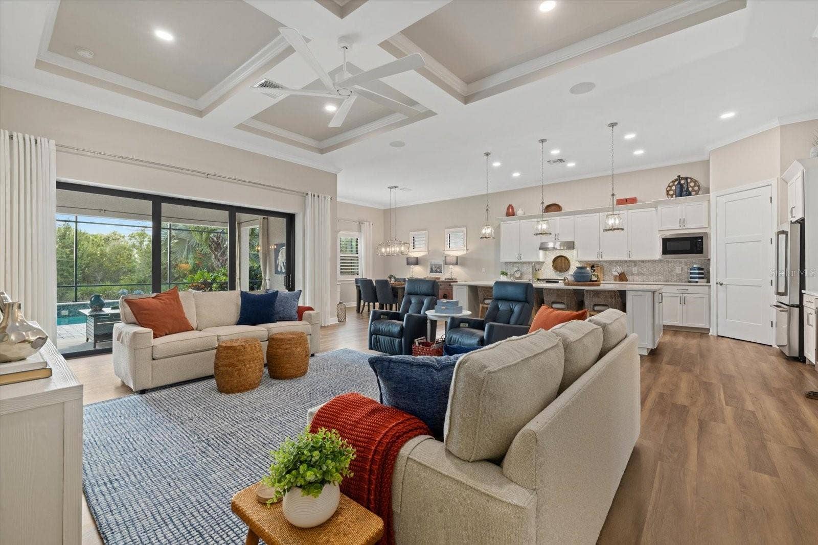 7973 GRANDE SHORES DRIVE, Sarasota, FL 34240 7973 GRANDE SHORES DRIVE, Sarasota, FL 34240