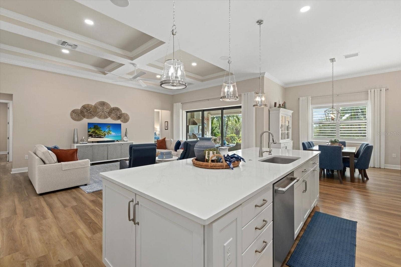 7973 GRANDE SHORES DRIVE, Sarasota, FL 34240 7973 GRANDE SHORES DRIVE, Sarasota, FL 34240