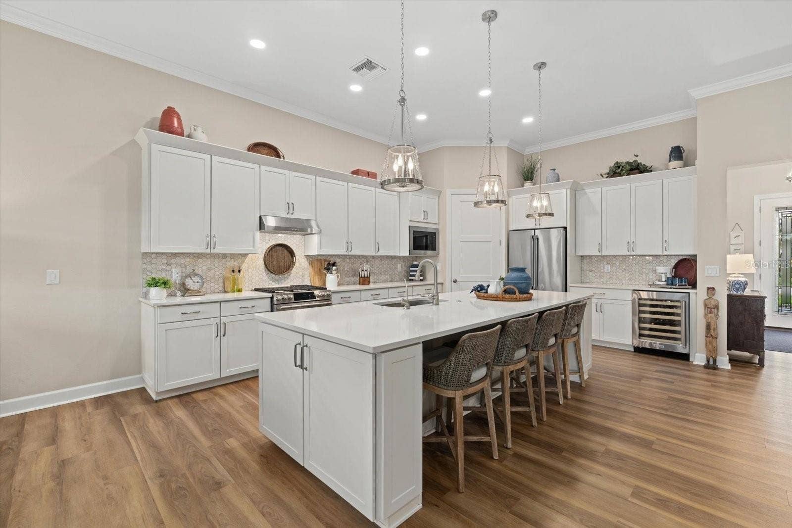 7973 GRANDE SHORES DRIVE, Sarasota, FL 34240 7973 GRANDE SHORES DRIVE, Sarasota, FL 34240