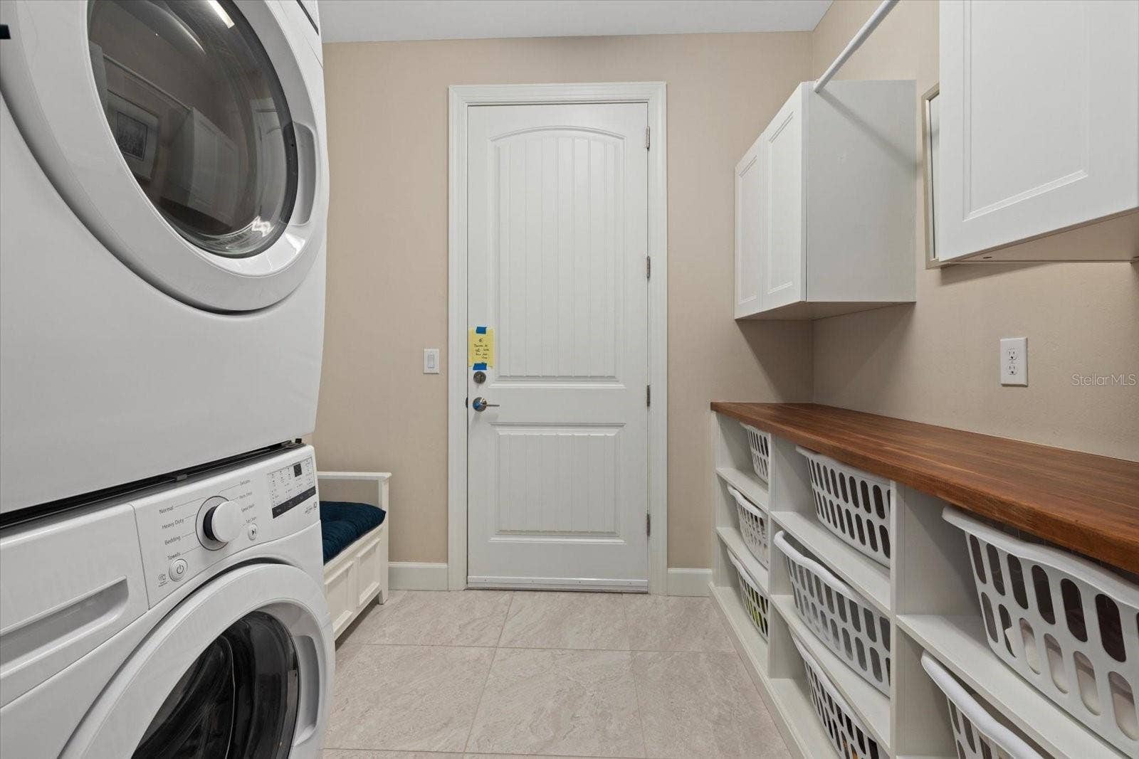7973 GRANDE SHORES DRIVE, Sarasota, FL 34240 Laundry Room