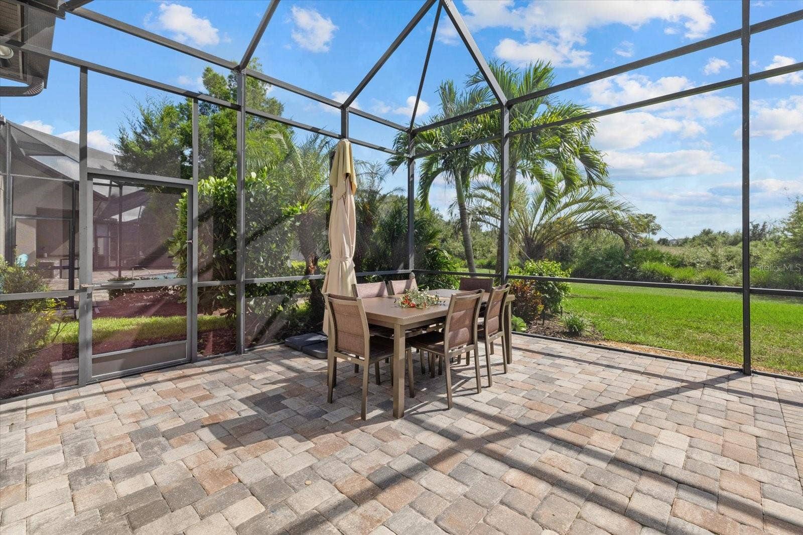 7973 GRANDE SHORES DRIVE, Sarasota, FL 34240 7973 GRANDE SHORES DRIVE, Sarasota, FL 34240