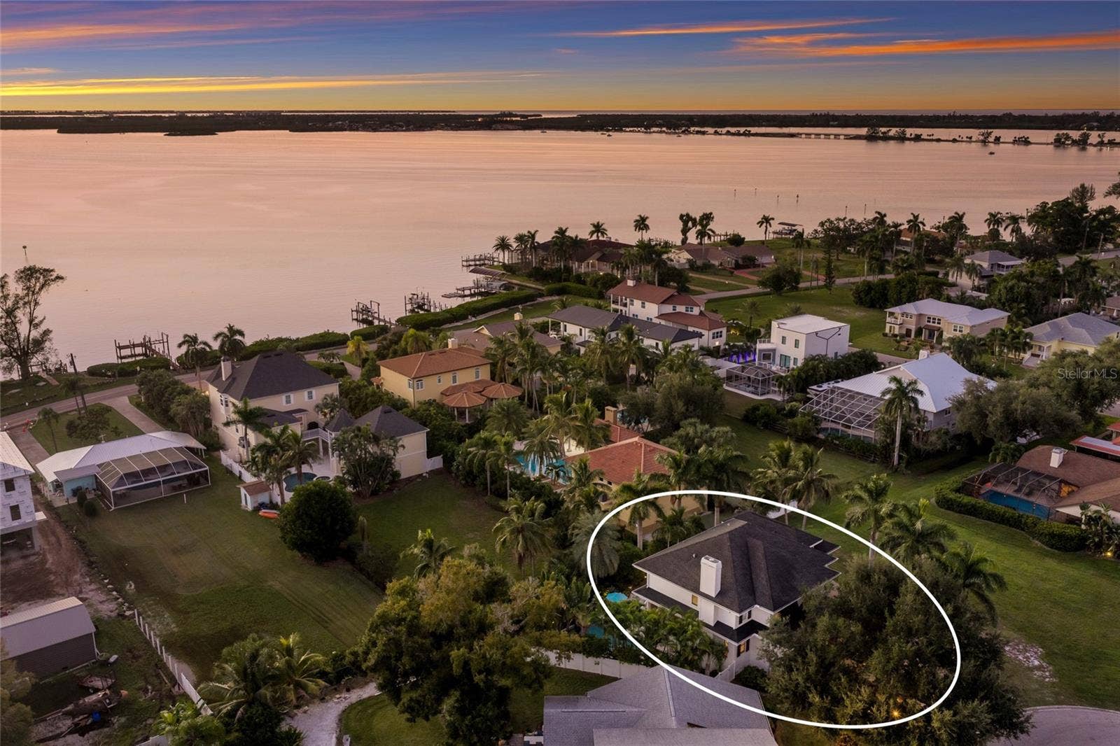 1808 80TH STREET COURT W, Bradenton, FL 34209 1808 80TH STREET COURT W, Bradenton, FL 34209