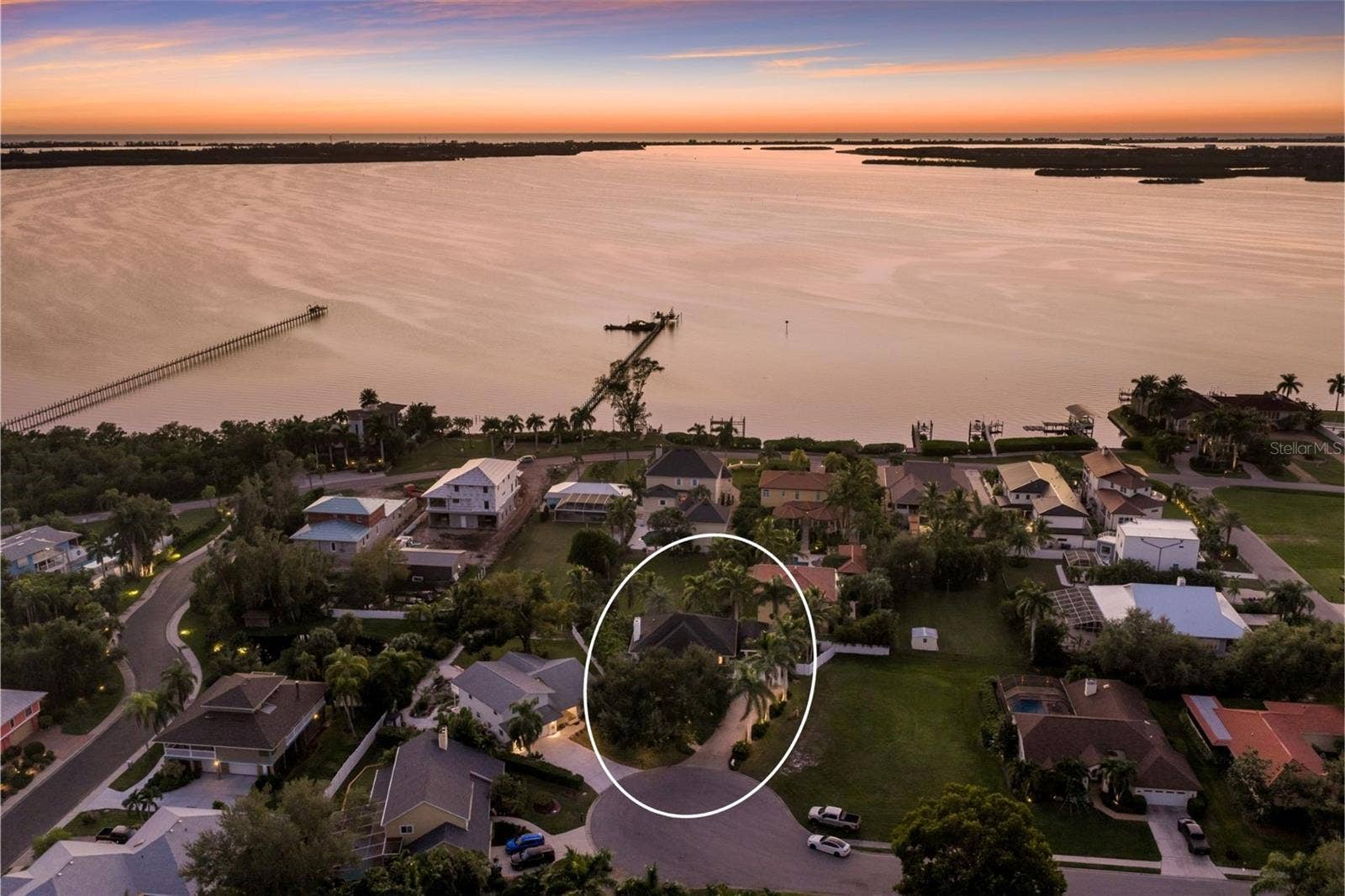 1808 80TH STREET COURT W, Bradenton, FL 34209 1808 80TH STREET COURT W, Bradenton, FL 34209