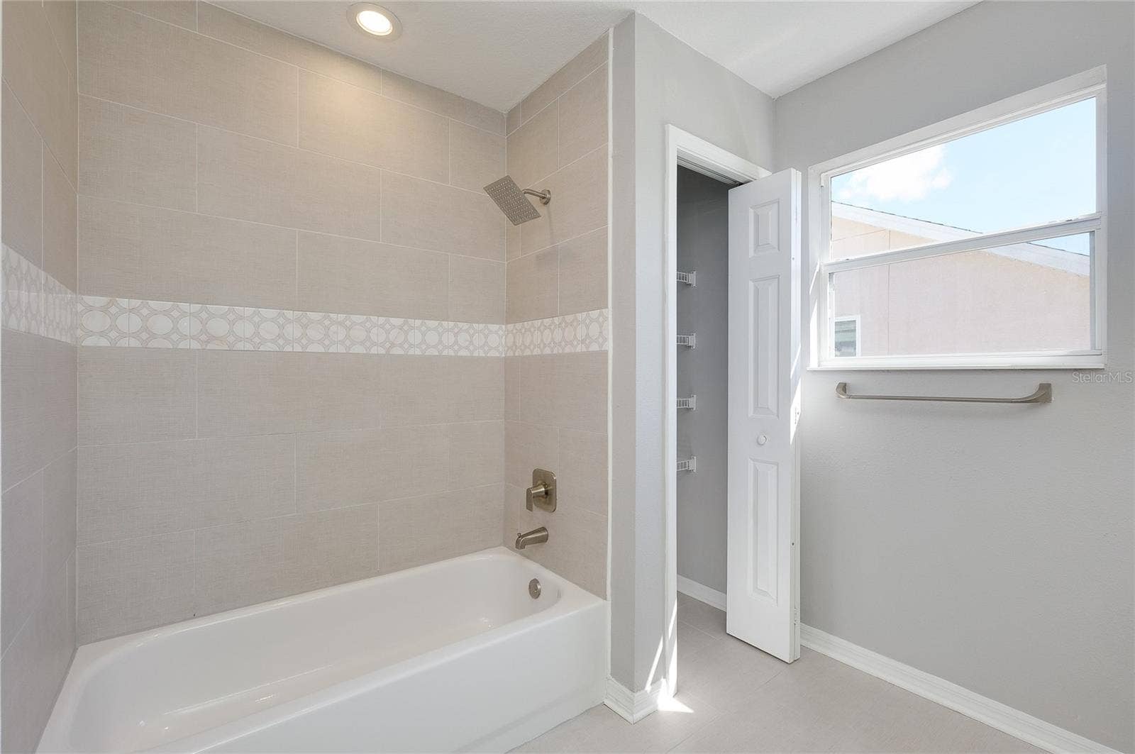 15328 SKIP JACK LOOP, Lakewood Ranch, FL 34202 15328 SKIP JACK LOOP, Lakewood Ranch, FL 34202