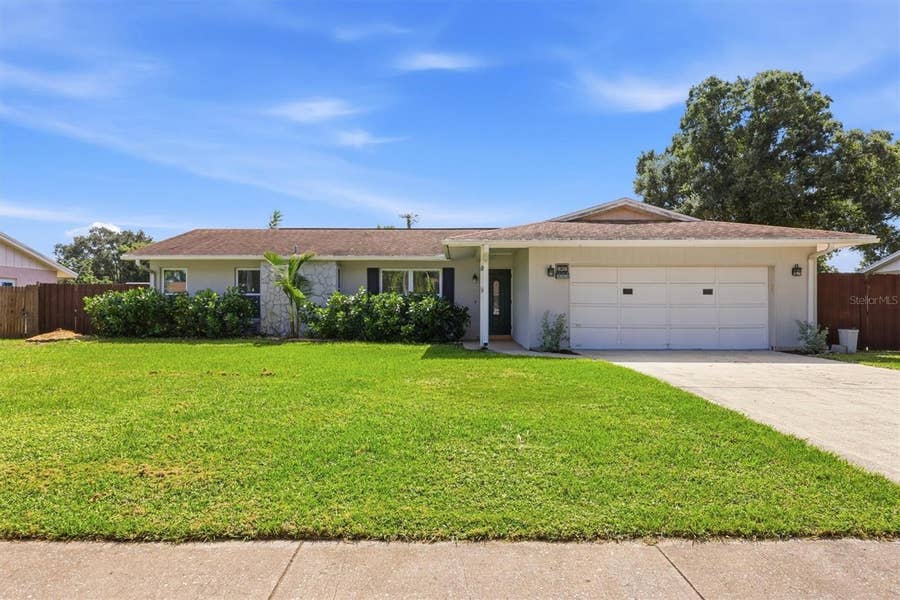 Property photo for 828 PONDEROSA PINE LANE, Sarasota, FL