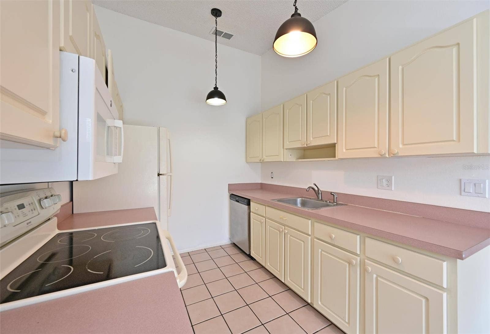 3401 36TH STREET W, Bradenton, FL 34205