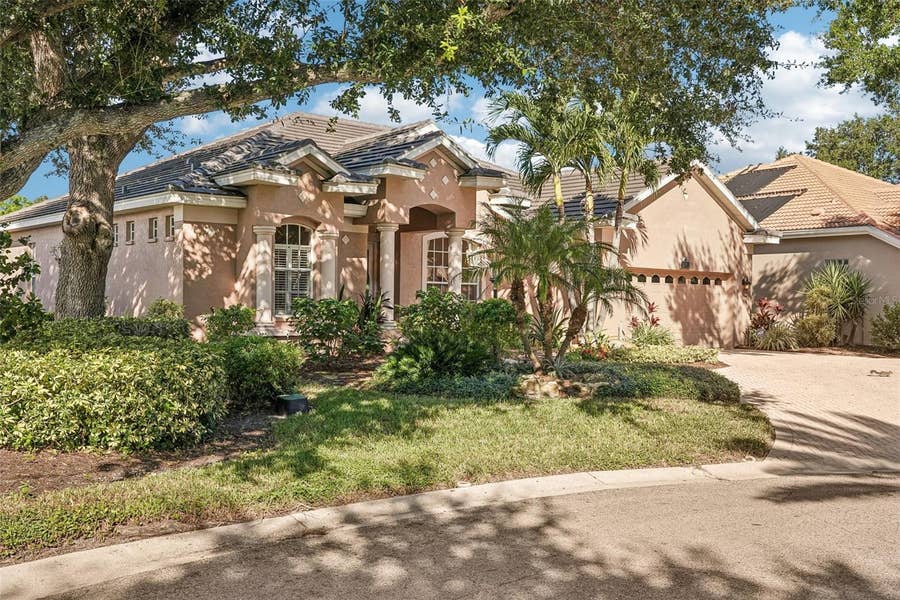Property photo for 618 WILD PINE WAY, Venice, FL