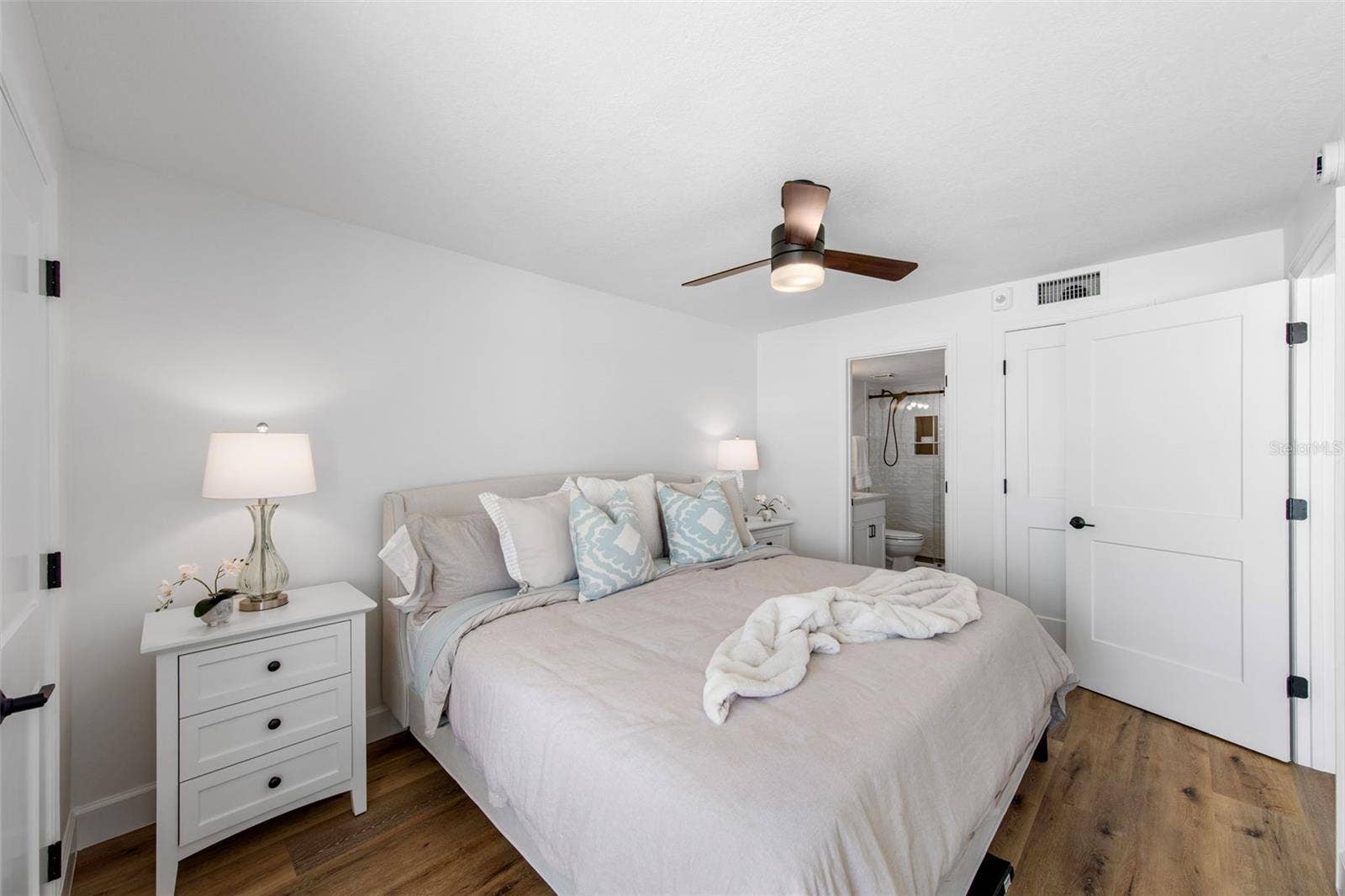Primary suite