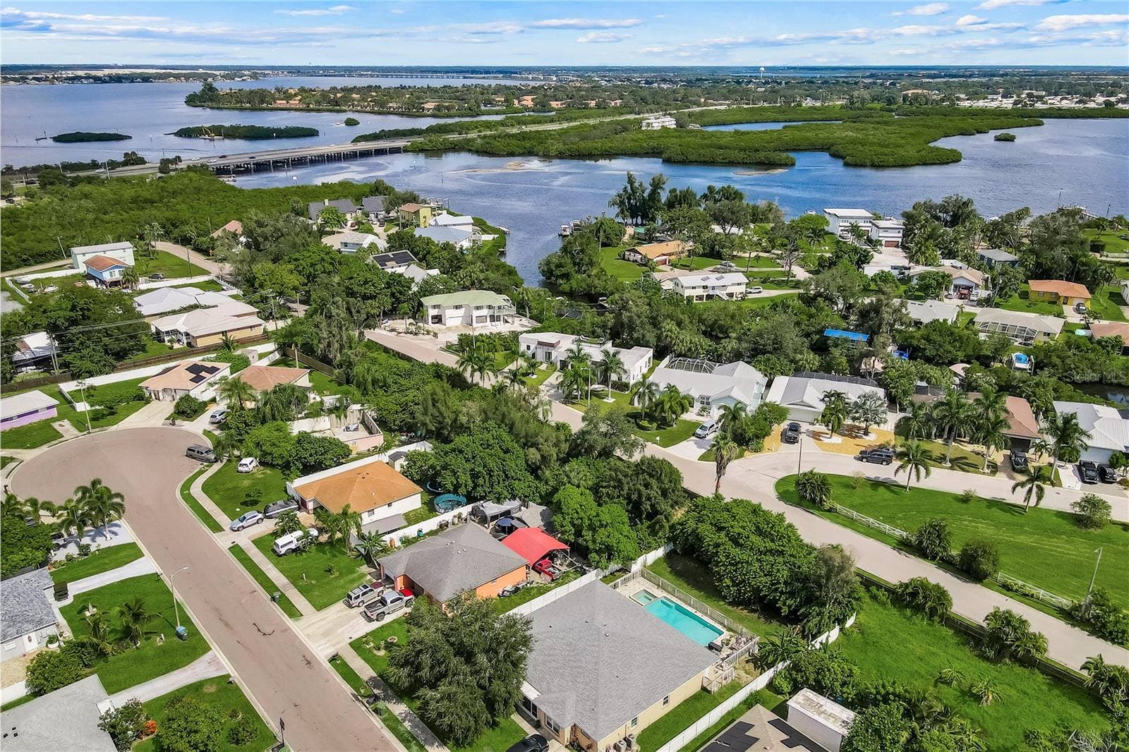 715 OAK STREET, Bradenton, FL 34208 715 OAK STREET, Bradenton, FL 34208