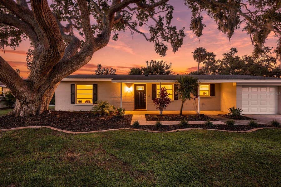 Property photo for 6821 ANCHOR WAY, Sarasota, FL