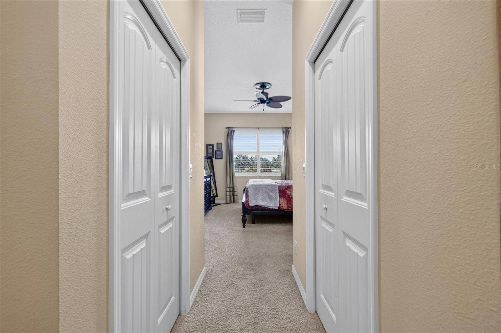 ENTRANCE TO PRIMARY SUITE