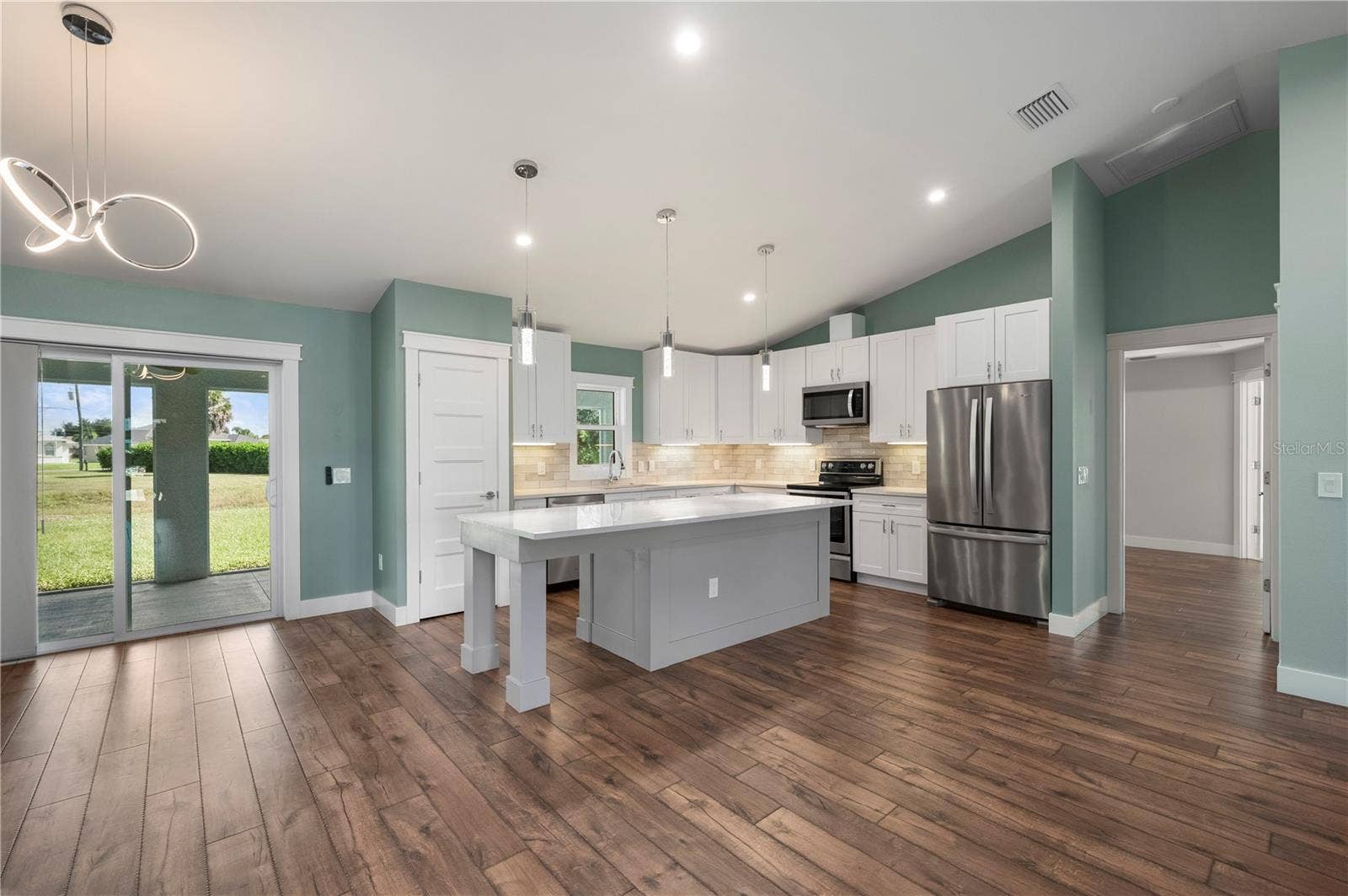 171 MARK TWAIN LANE, Rotonda West, FL 33947