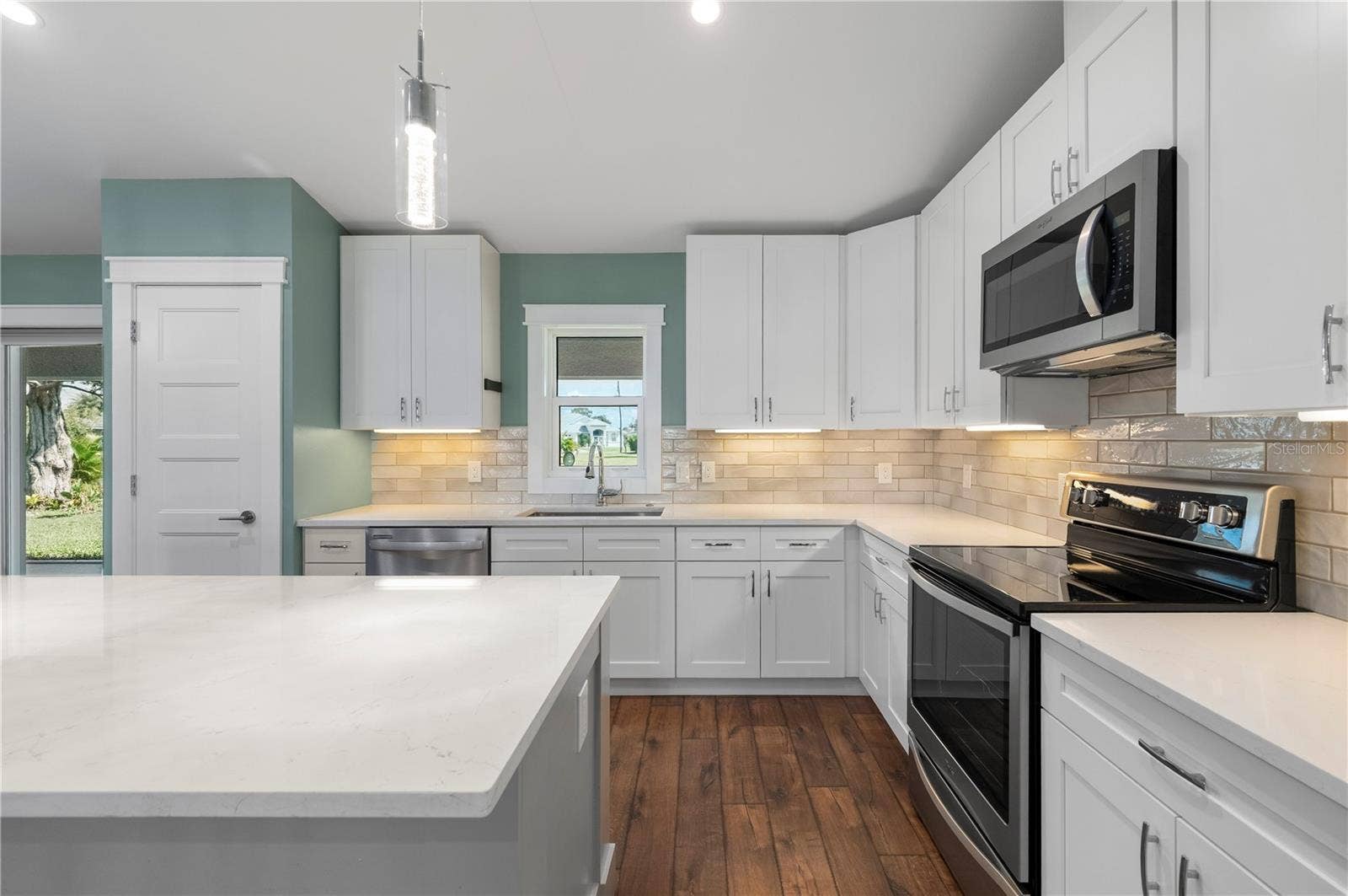 171 MARK TWAIN LANE, Rotonda West, FL 33947