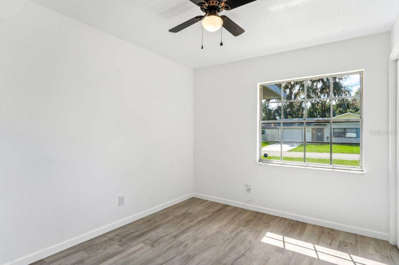 31043 WILLOW BANK AVENUE, Brooksville, FL 34602 Bedroom 3