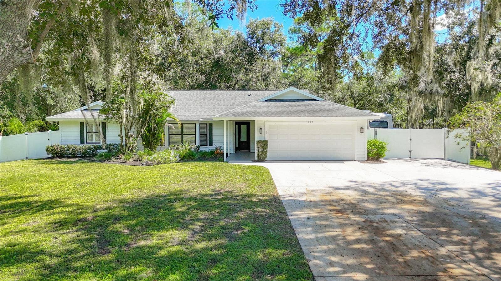 1115 MILL RUN E, Bradenton, FL 34212 1115 MILL RUN E, Bradenton, FL 34212