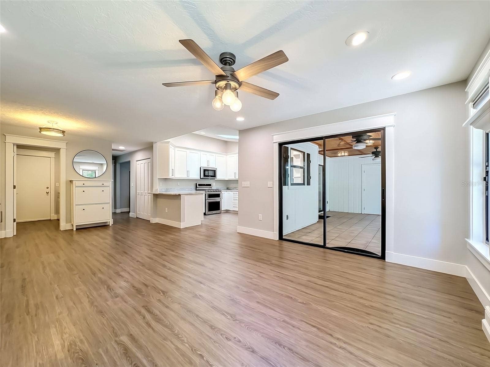 1115 MILL RUN E, Bradenton, FL 34212 1115 MILL RUN E, Bradenton, FL 34212
