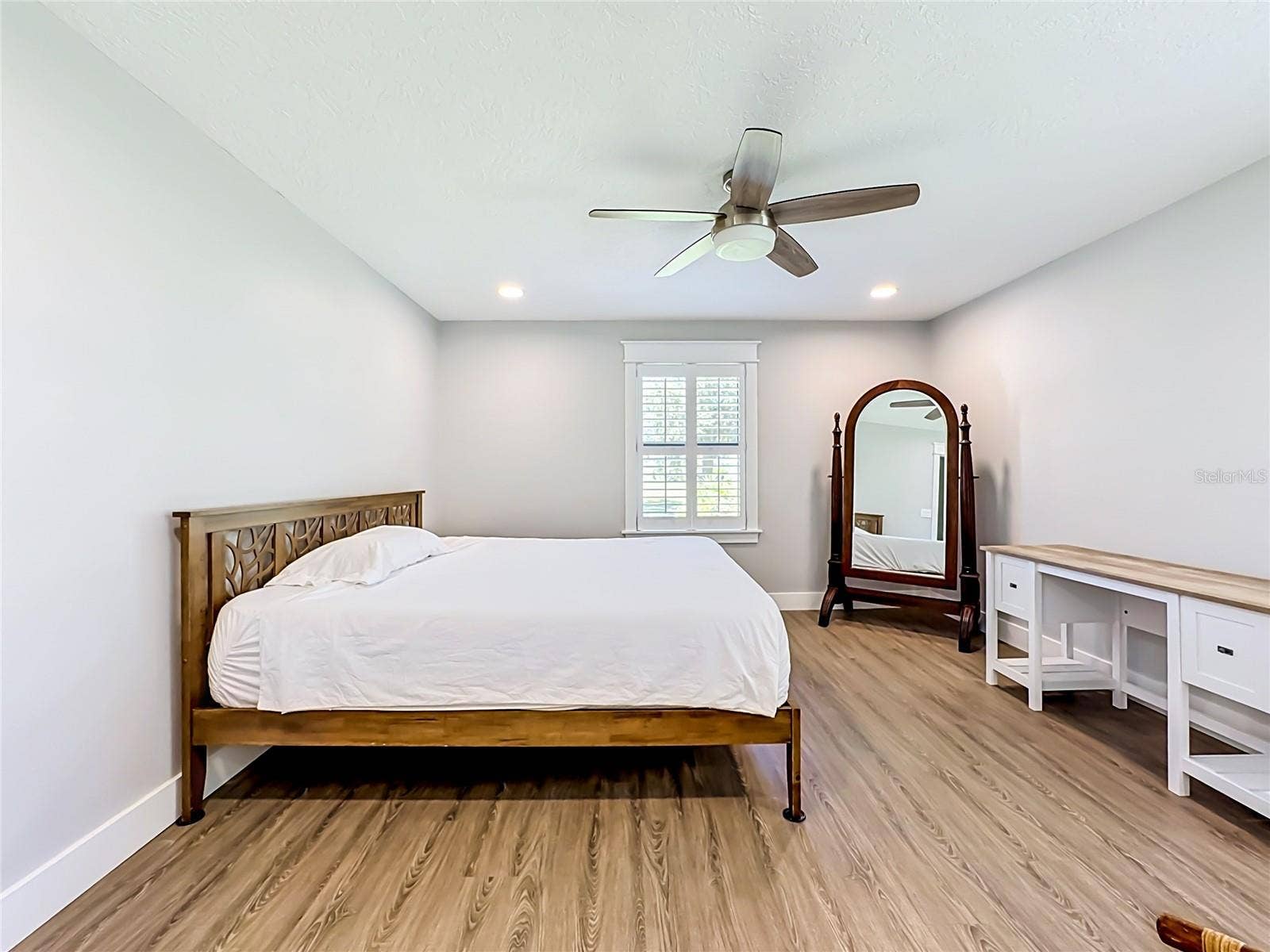 1115 MILL RUN E, Bradenton, FL 34212 1115 MILL RUN E, Bradenton, FL 34212