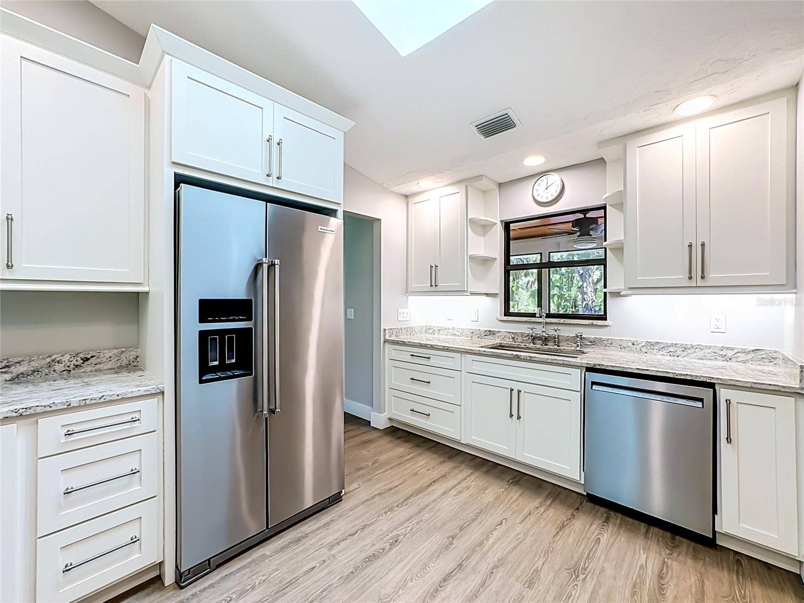 1115 MILL RUN E, Bradenton, FL 34212 1115 MILL RUN E, Bradenton, FL 34212