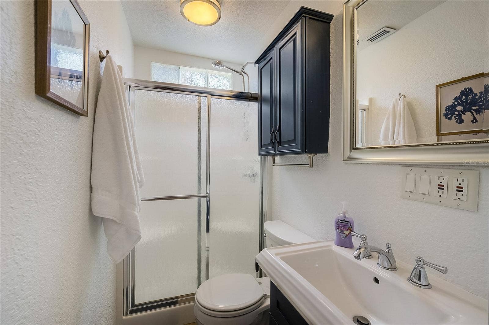 426 EAGLES NEST LANE, Sarasota, FL 34243 426 EAGLES NEST LANE, Sarasota, FL 34243