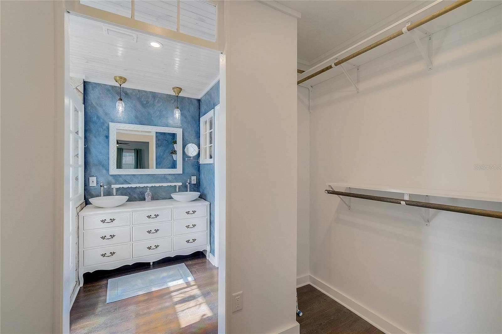 426 EAGLES NEST LANE, Sarasota, FL 34243 426 EAGLES NEST LANE, Sarasota, FL 34243