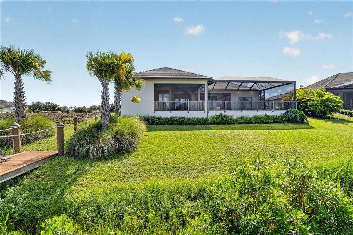 1625 RIO VISTA TERRACE, Parrish, FL 34219 Integrated whole yard mosquito misting system.