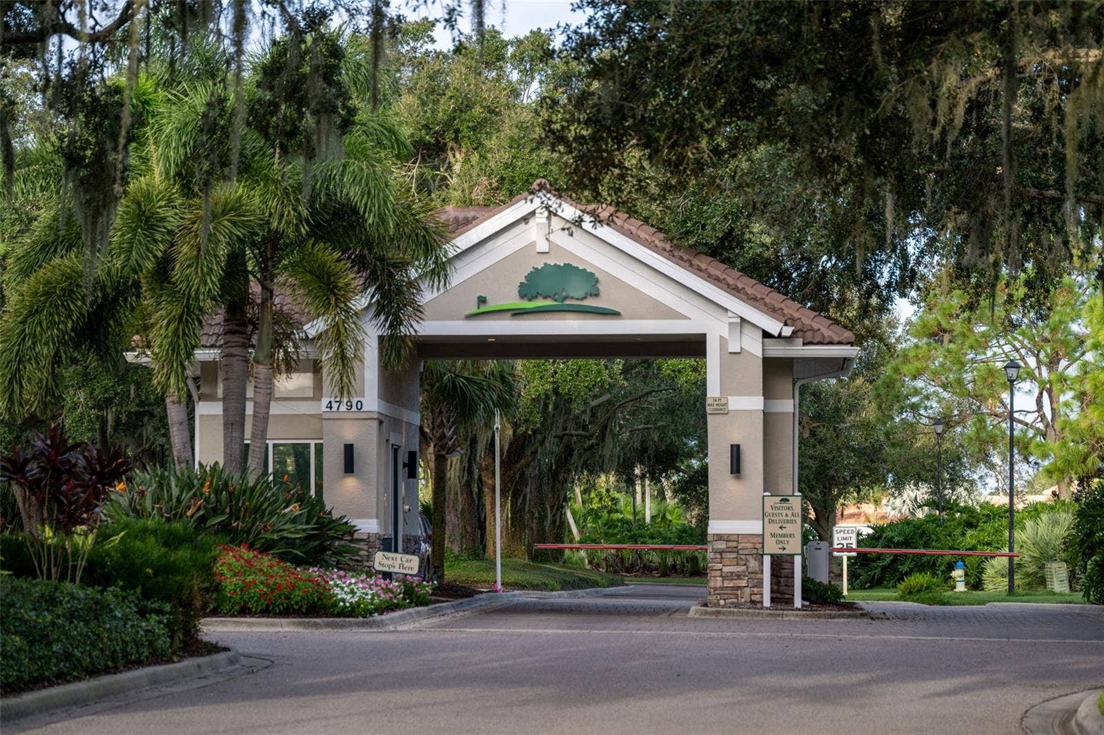 5288 MAHOGANY RUN AVENUE, Sarasota, FL 34241 5288 MAHOGANY RUN AVENUE, Sarasota, FL 34241