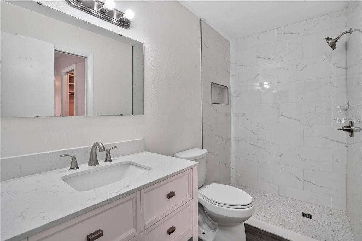 1340 GRAND BOULEVARD, #205, Sarasota, FL 34232 1340 GRAND BOULEVARD, #205, Sarasota, FL 34232