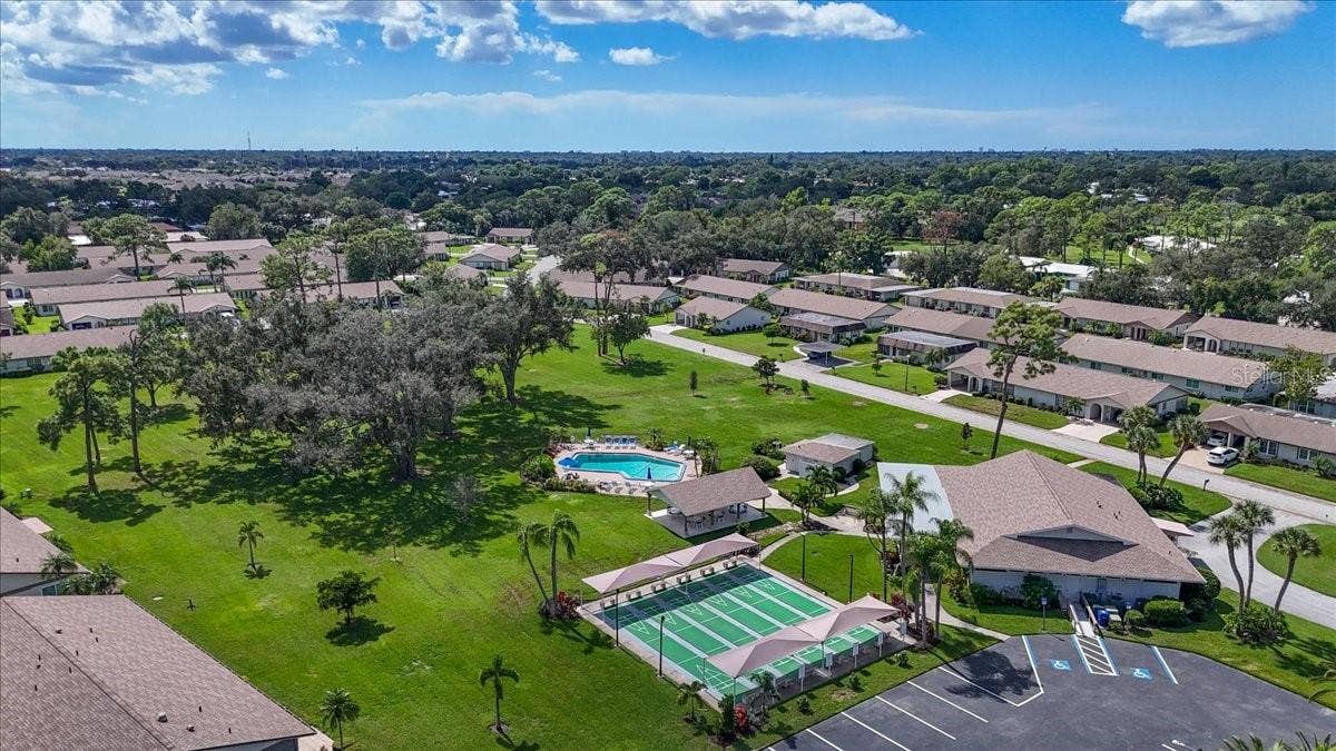 1340 GRAND BOULEVARD, #205, Sarasota, FL 34232 1340 GRAND BOULEVARD, #205, Sarasota, FL 34232