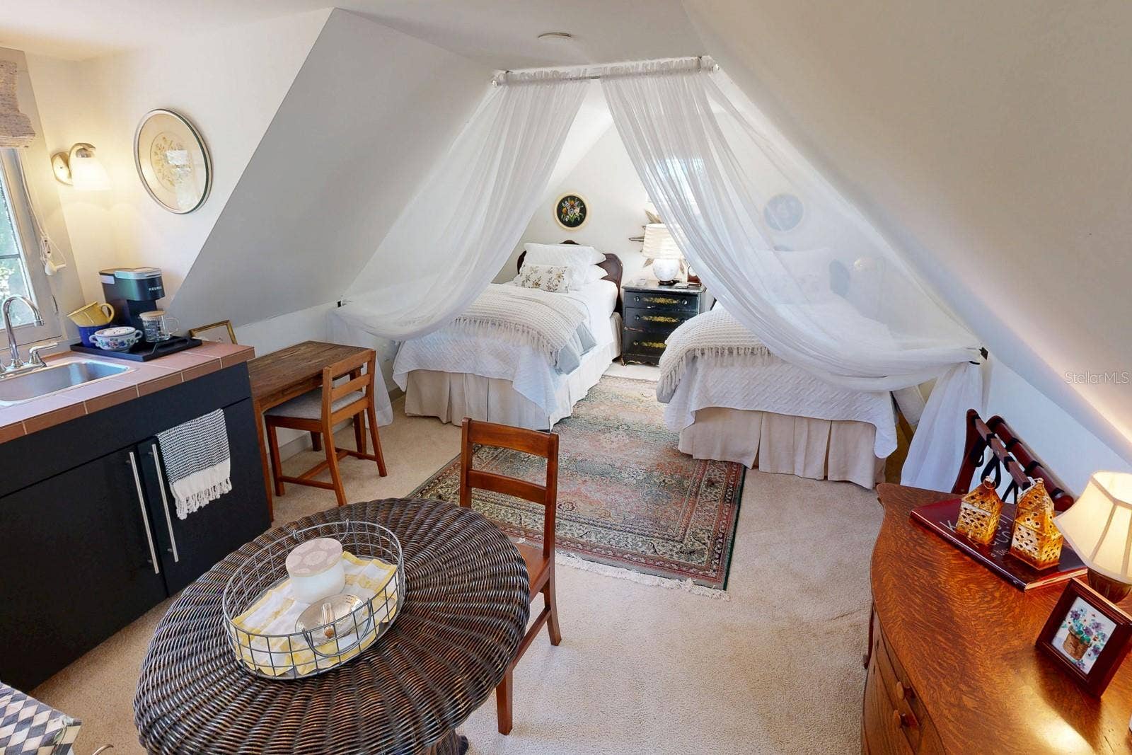 Guest quarters.