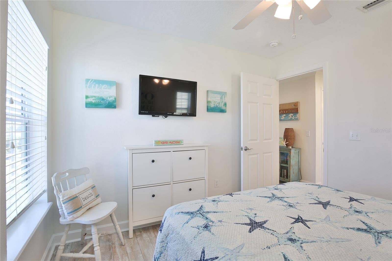 2506 AVENUE C, #B, Bradenton Beach, FL 34217