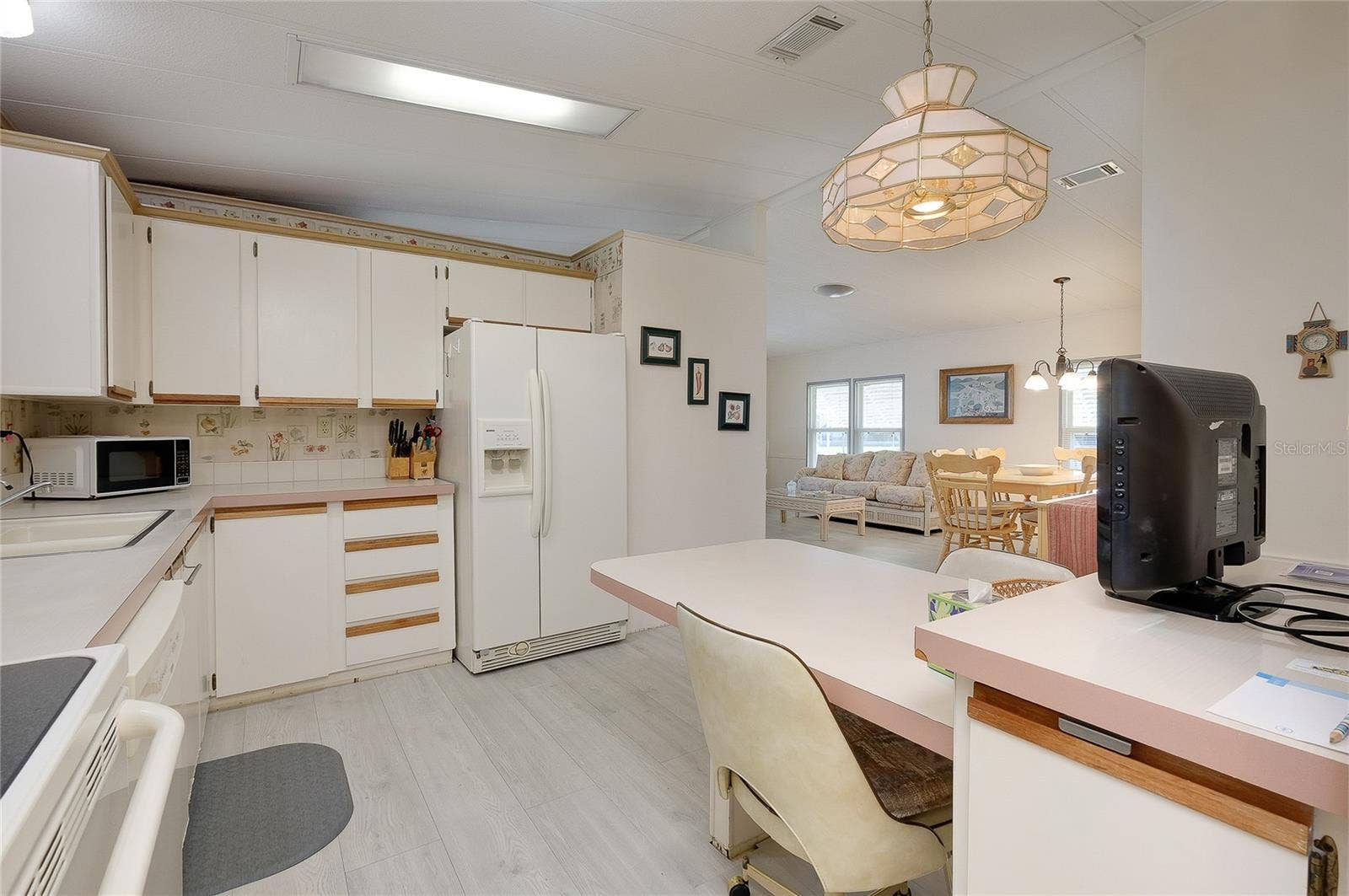 8905 34TH AVENUE E, Palmetto, FL 34221 8905 34TH AVENUE E, Palmetto, FL 34221