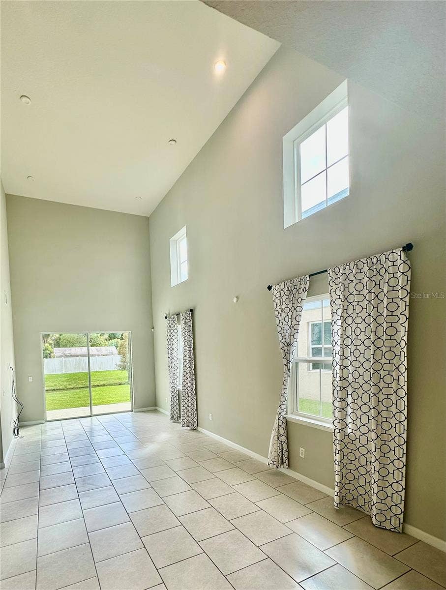 2113 LACEFLOWER DRIVE, Brandon, FL 33510 2113 LACEFLOWER DRIVE, Brandon, FL 33510