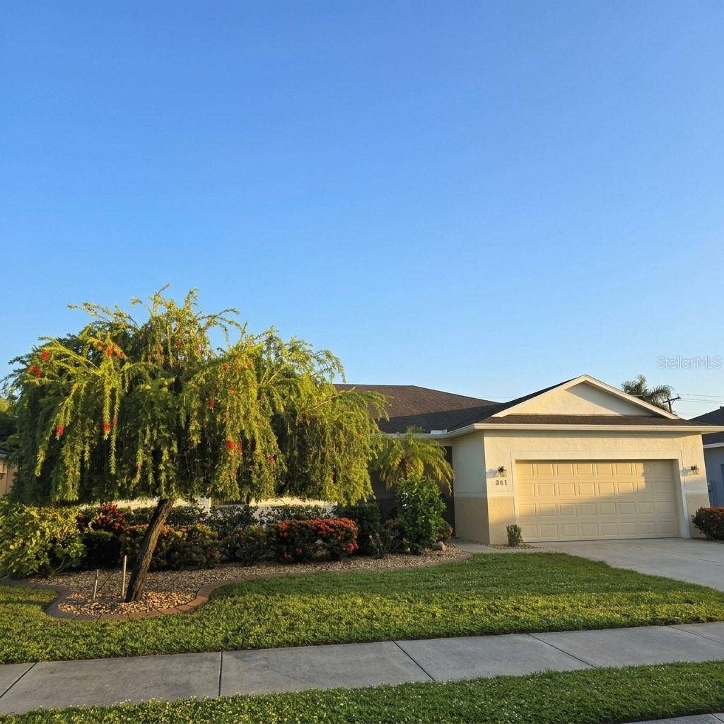 318 65TH AVENUE E, Bradenton, FL 34203 318 65TH AVENUE E, Bradenton, FL 34203
