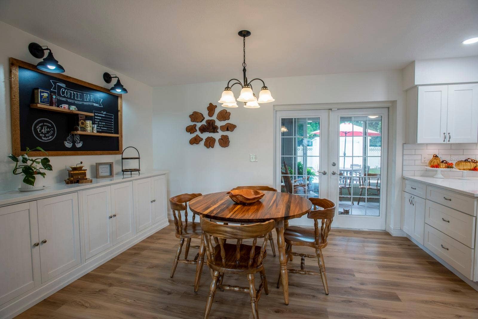 Breakfast Nook