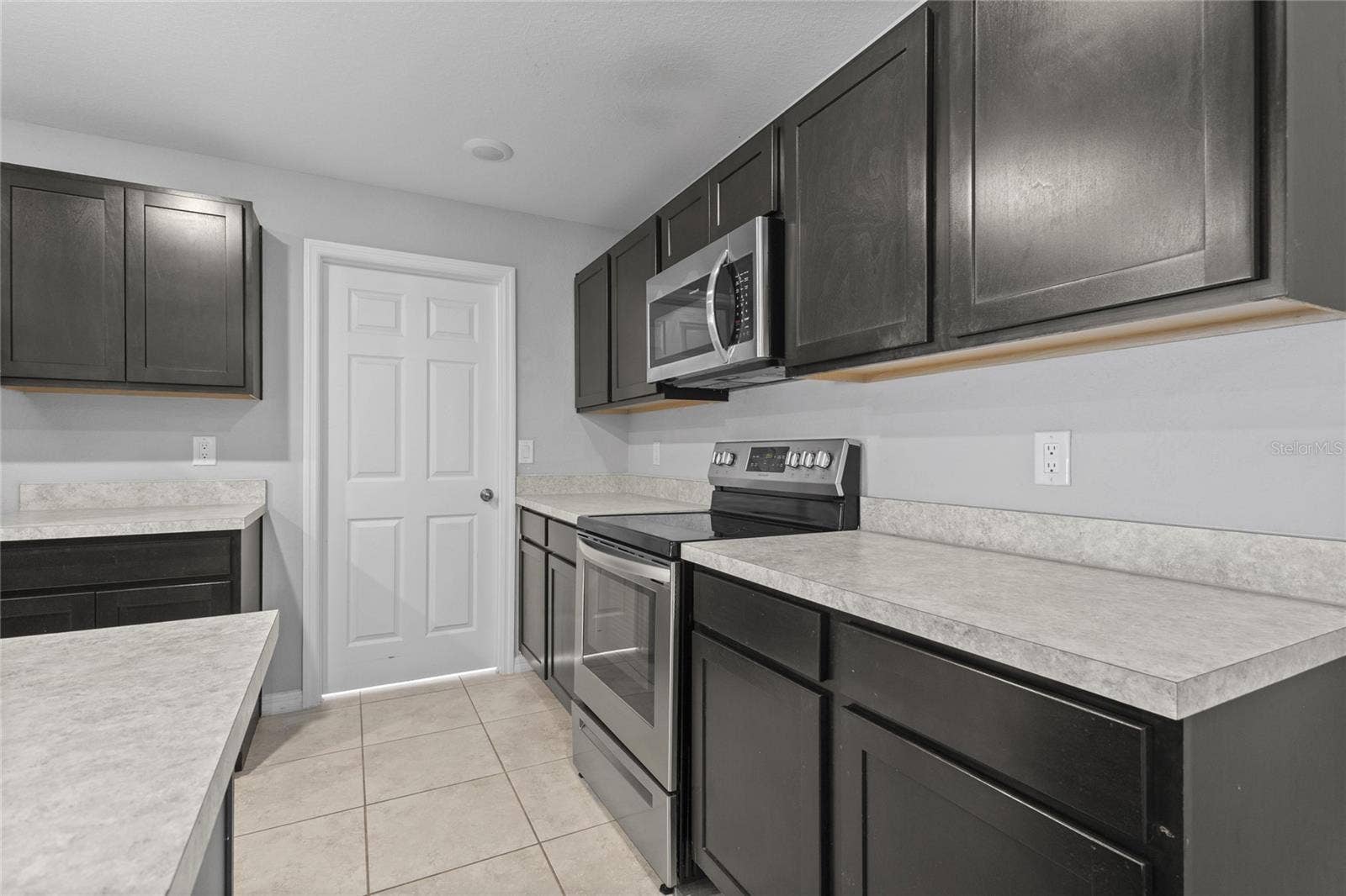 4137 NE 14TH PLACE, Cape Coral, FL 33909 4137 NE 14TH PLACE, Cape Coral, FL 33909