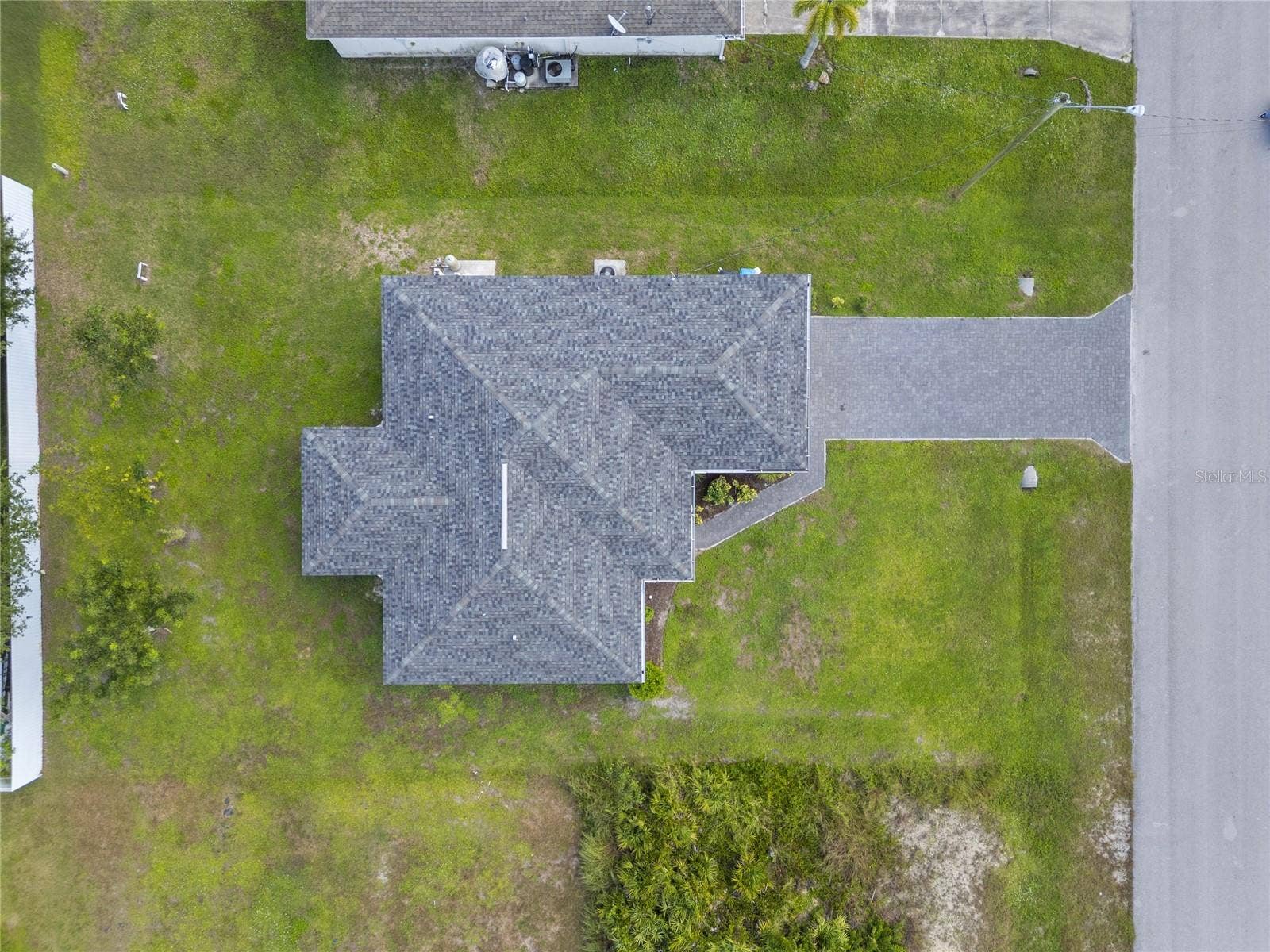 4137 NE 14TH PLACE, Cape Coral, FL 33909 4137 NE 14TH PLACE, Cape Coral, FL 33909