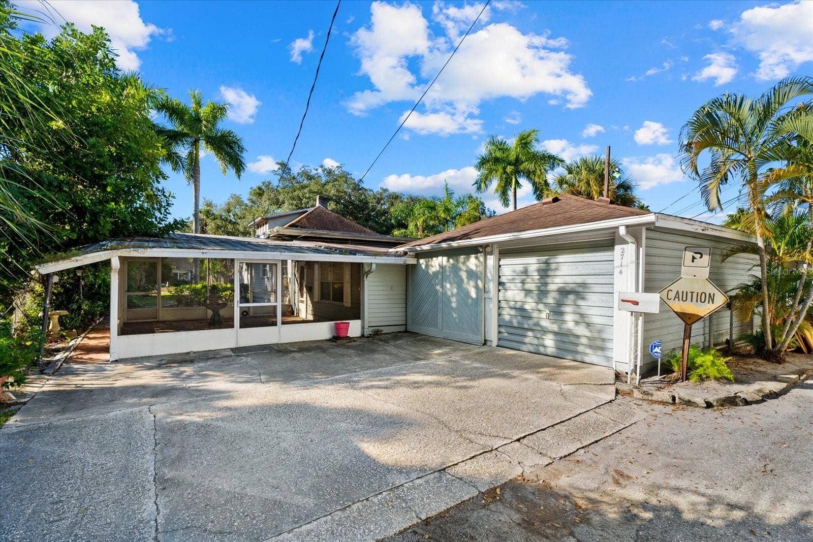 2714 MANATEE AVENUE W, Bradenton, FL 34205
