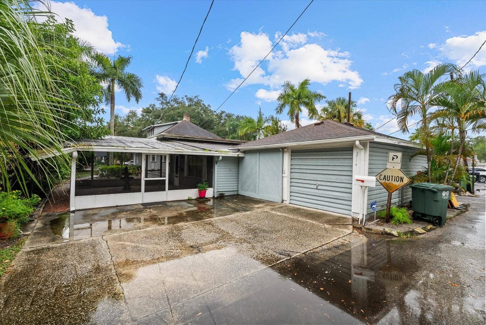 2714 MANATEE AVENUE W, Bradenton, FL 34205