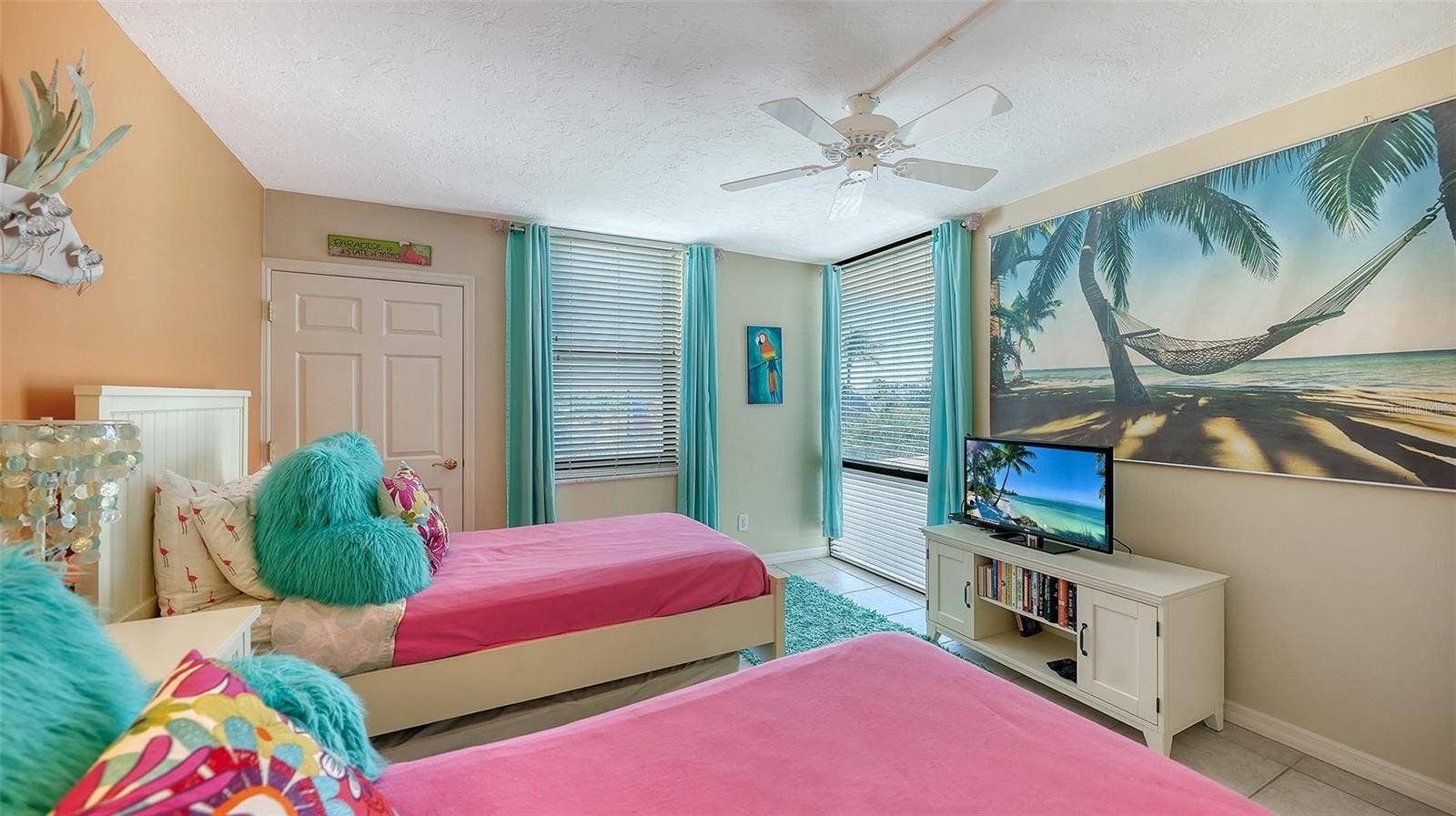 5300 OCEAN BOULEVARD, #301, Sarasota, FL 34242 5300 OCEAN BOULEVARD, #301, Sarasota, FL 34242
