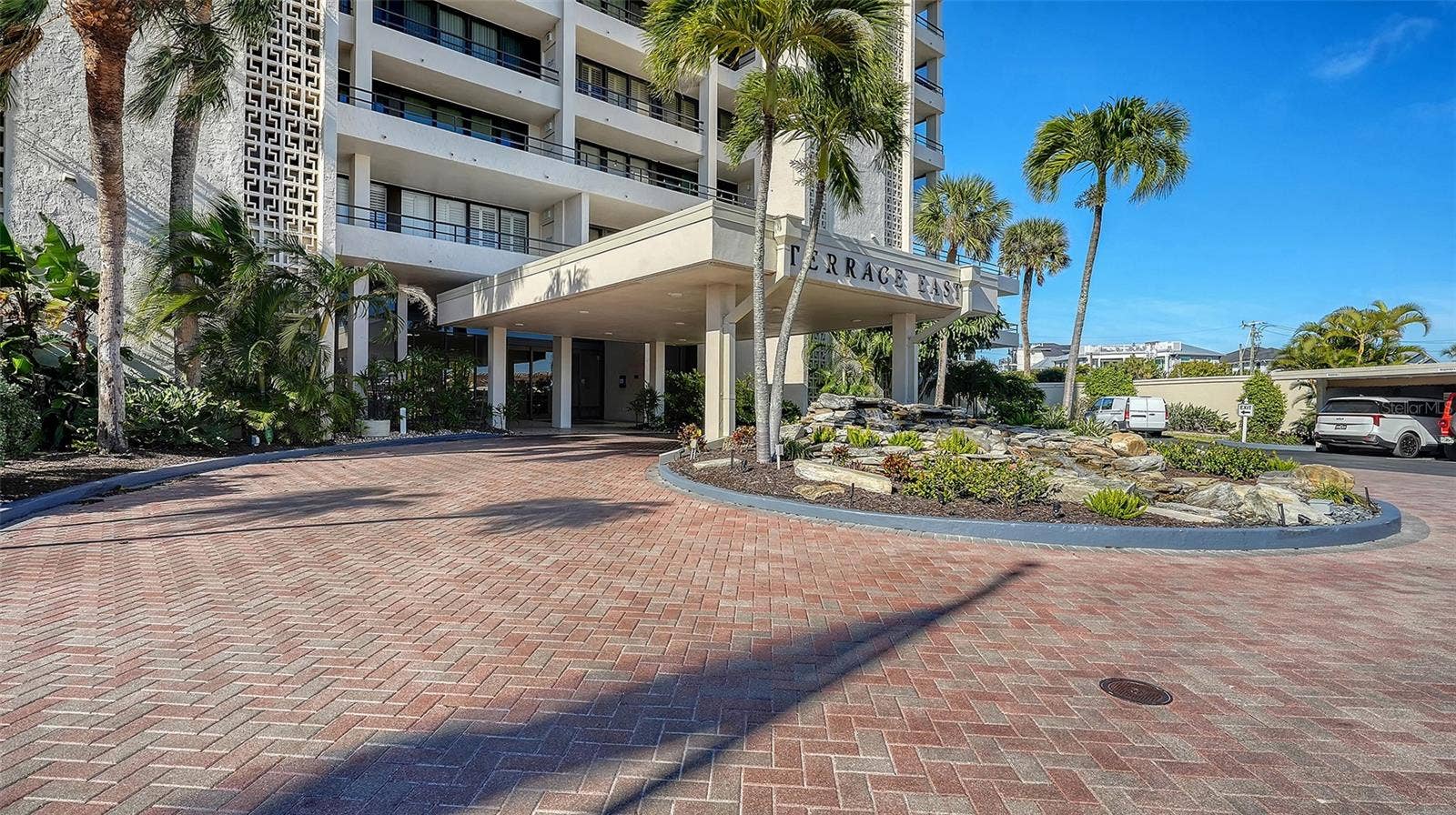 5300 OCEAN BOULEVARD, #301, Sarasota, FL 34242 5300 OCEAN BOULEVARD, #301, Sarasota, FL 34242