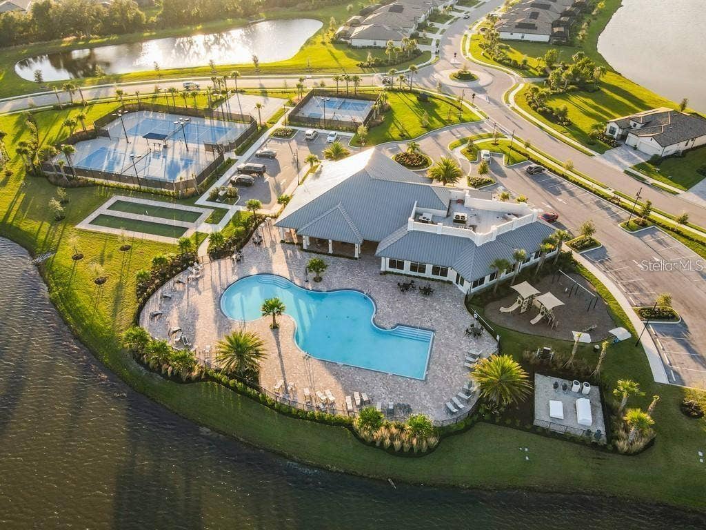 17430 POLO TRAIL, Bradenton, FL 34211 17430 POLO TRAIL, Bradenton, FL 34211