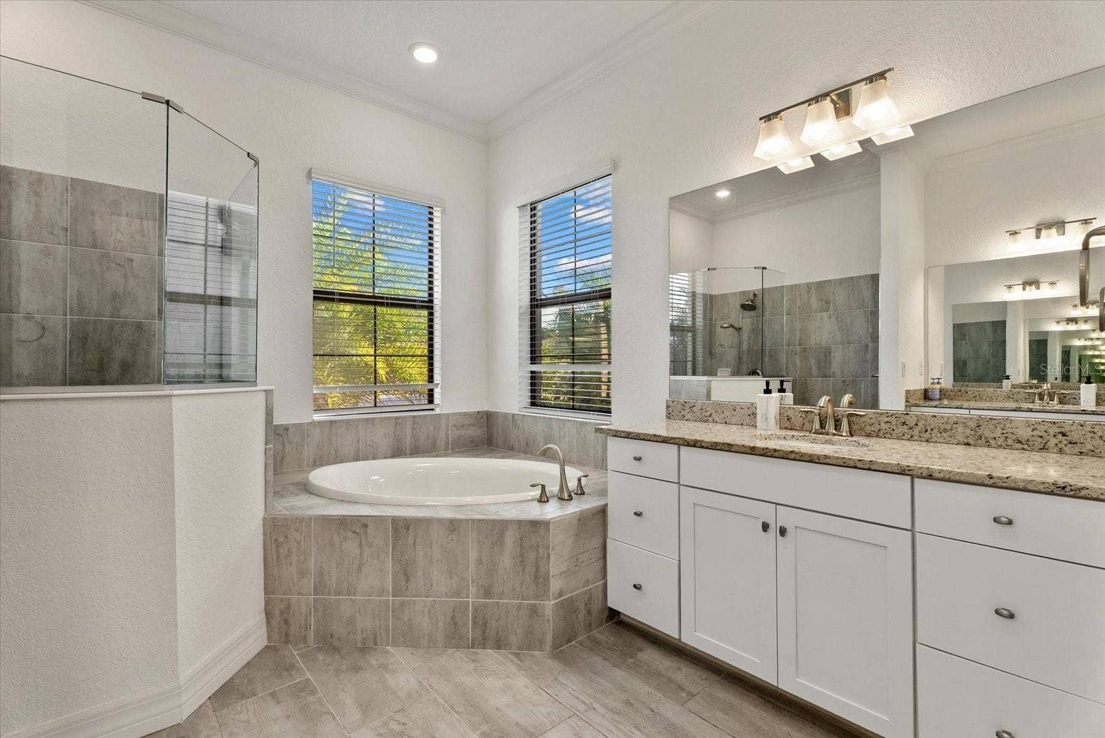 17430 POLO TRAIL, Bradenton, FL 34211 17430 POLO TRAIL, Bradenton, FL 34211