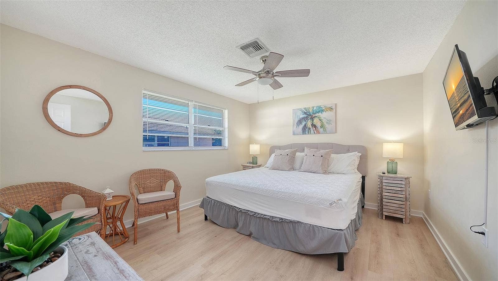 210 66TH STREET, Holmes Beach, FL 34217