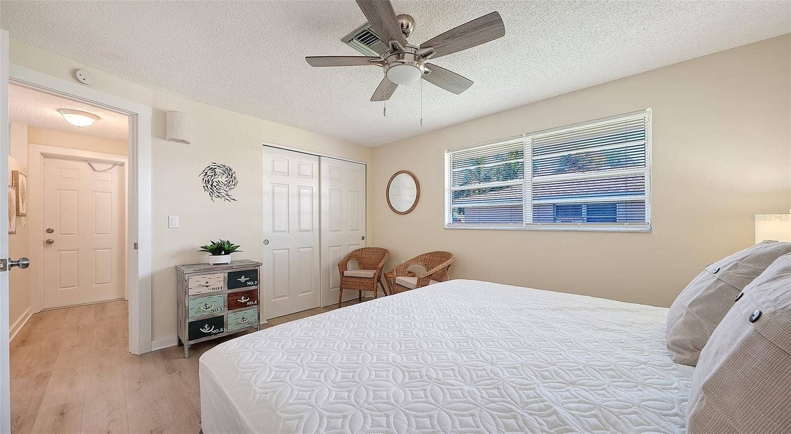 210 66TH STREET, Holmes Beach, FL 34217