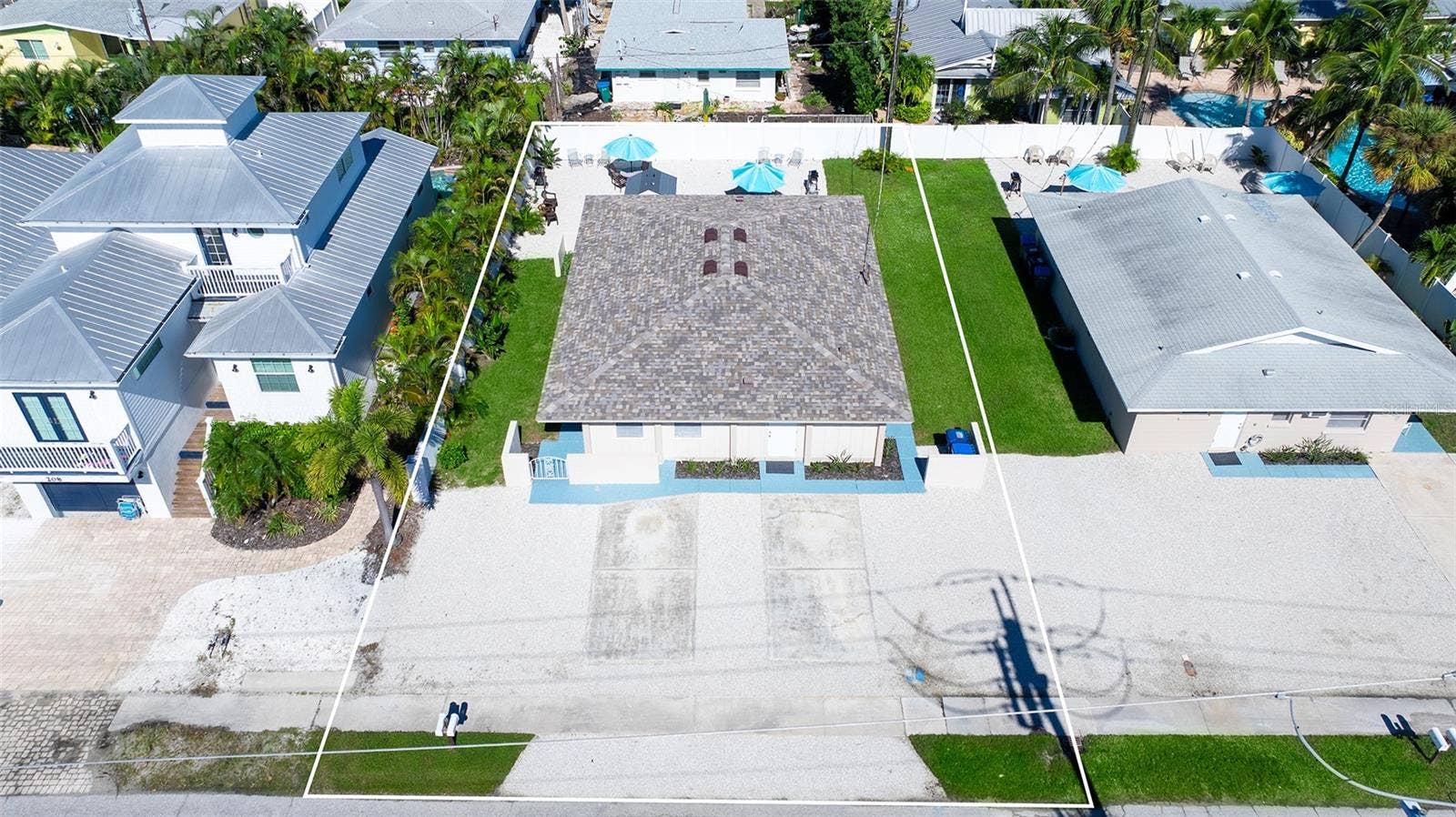 210 66TH STREET, Holmes Beach, FL 34217